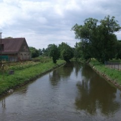 Naše řeka Moravská Dyje z mostu u železniční zastávky Dačice – město